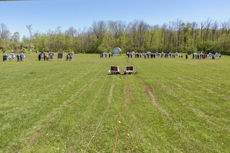 Competition at Archers of Caledon outdoor field